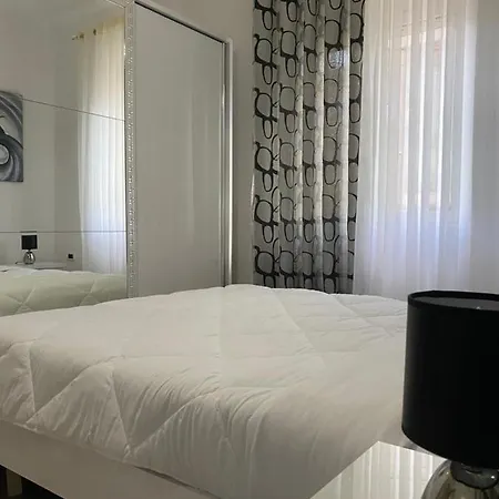 Apartament Vi's Korcza